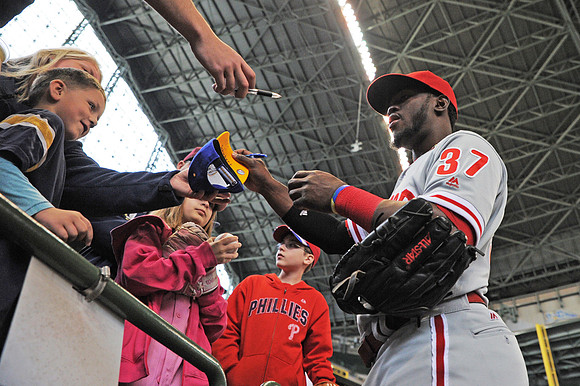 MLB: APR 24 Phillies at Brewers